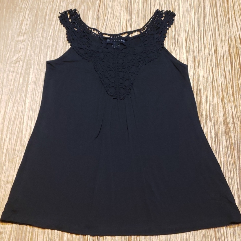 White House Black Market  black tank top SIZE M